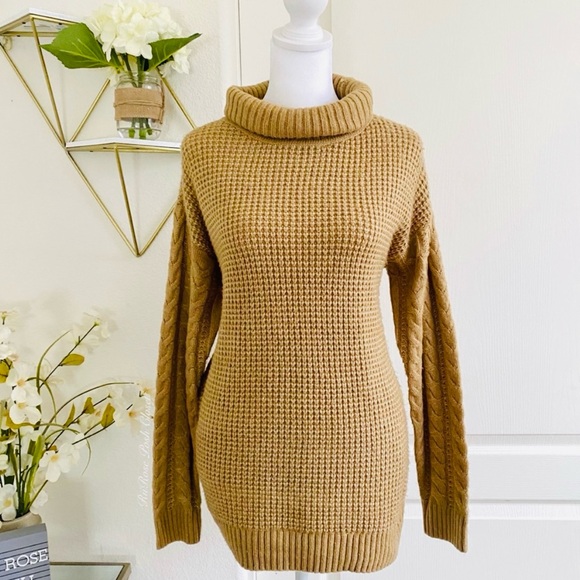 NWT Michael Kors Turtle Neck Pull Over Sweater - Picture 4 of 7